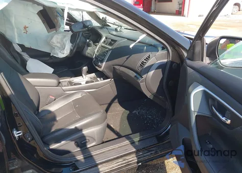 2018 Nissan Altima 2.5 Sl z USA, uszkodzony, nr VIN 1N4AL3AP2JC228435